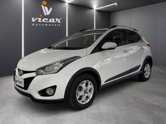 HYUNDAI HB20X 1.6 16V PREMIUM FLEX 4P AUTOMÁTICO HYUNDAI HB20X 1.6 16V PREMIUM FLEX 4P AUTOMÁTICO